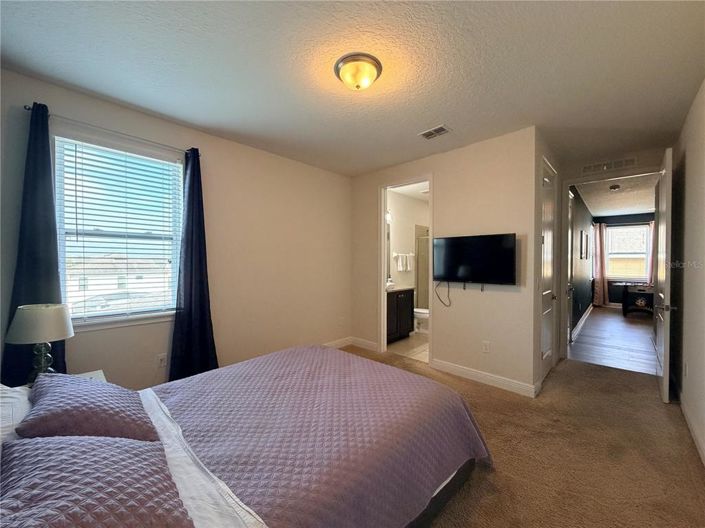 Image No.36-8 Bed Property for sale