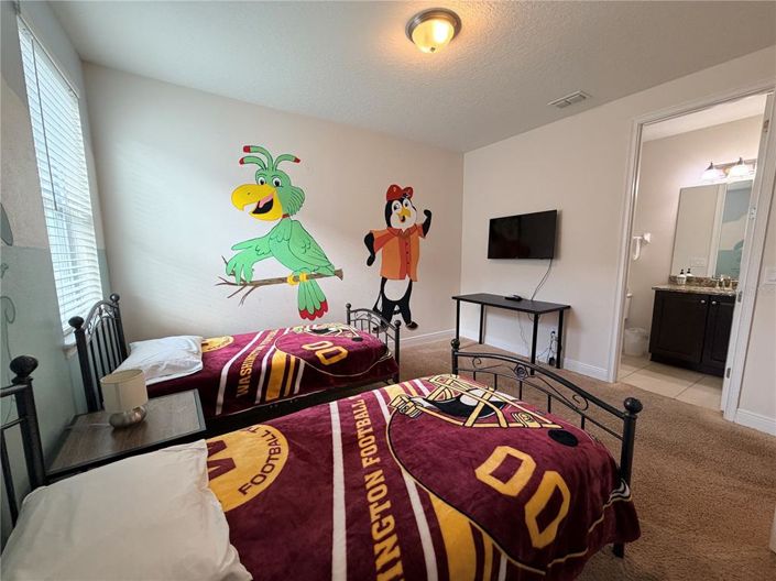 Image No.39-8 Bed Property for sale