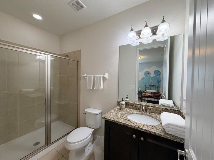 Image No.40-8 Bed Property for sale