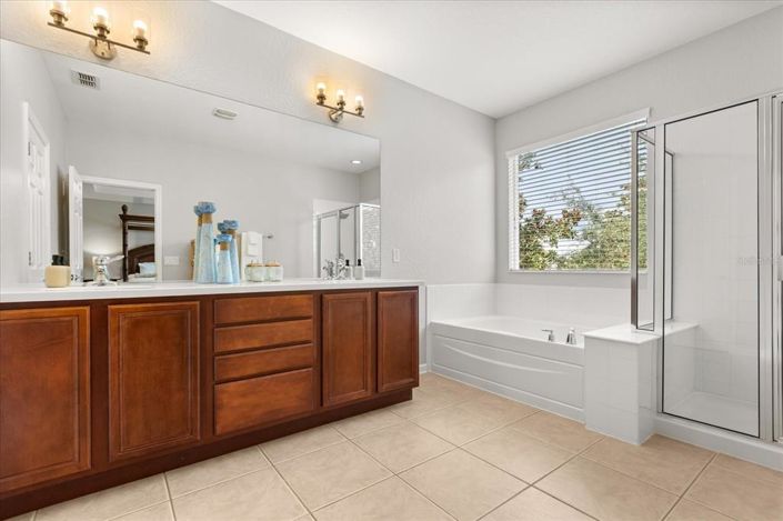 Image No.23-5 Bed Property for sale