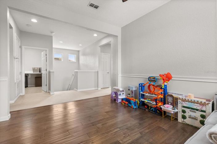 Image No.27-5 Bed Property for sale