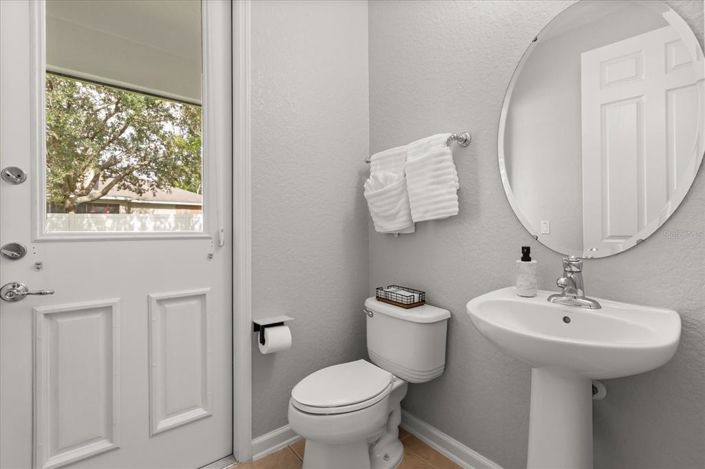 Image No.40-5 Bed Property for sale