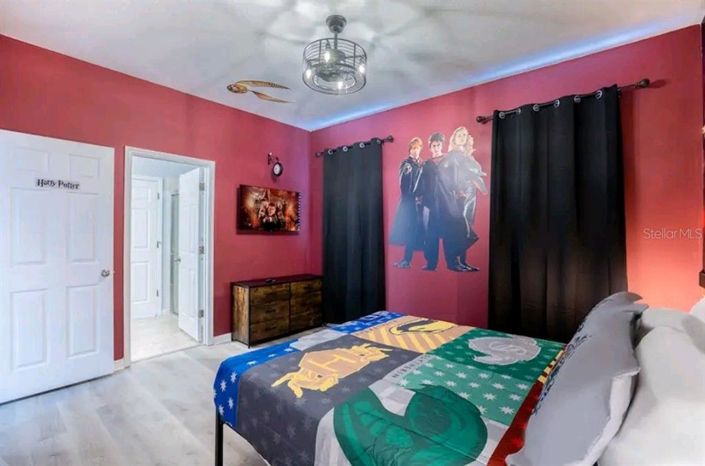 Image No.17-4 Bed Property for sale