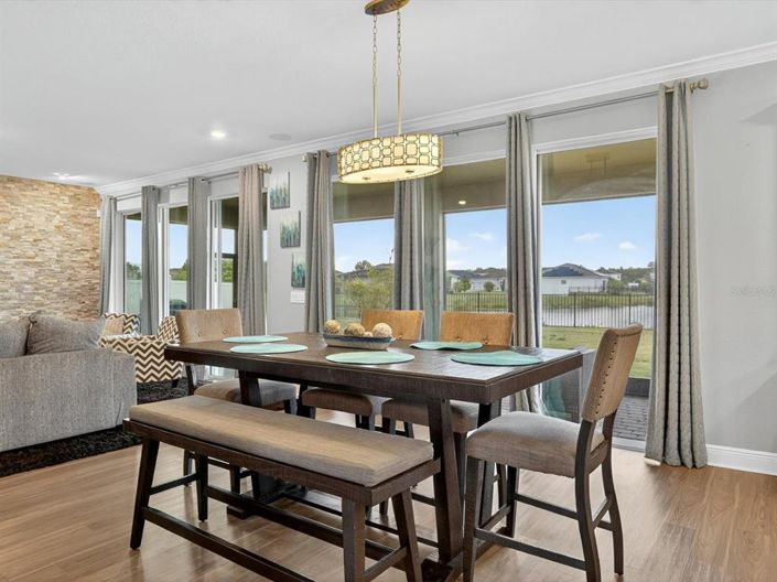 Image No.13-5 Bed Property for sale