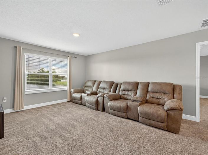 Image No.18-5 Bed Property for sale