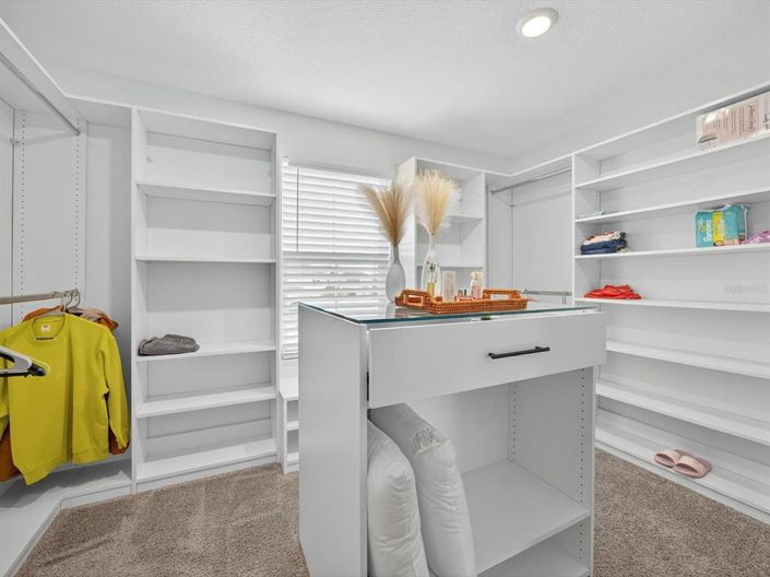 Image No.25-5 Bed Property for sale