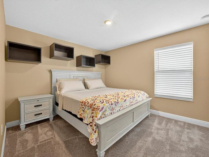 Image No.29-5 Bed Property for sale