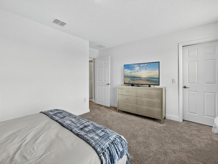 Image No.34-5 Bed Property for sale