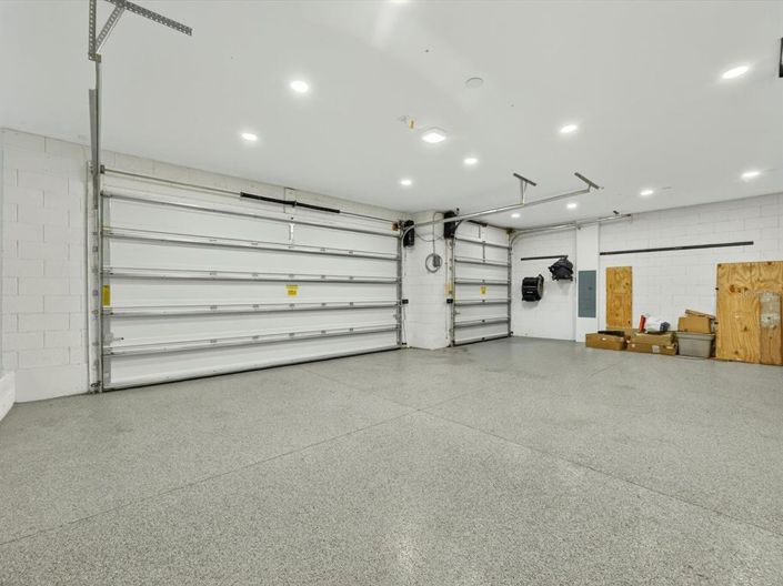 Image No.36-5 Bed Property for sale