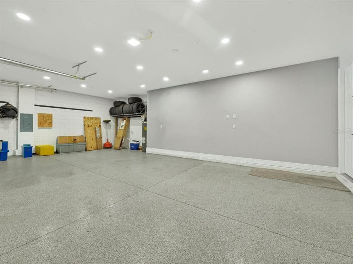 Image No.37-5 Bed Property for sale