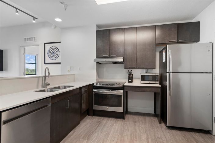 Image No.9-2 Bed Property for sale