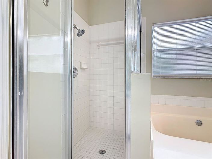 Image No.14-4 Bed Property for sale