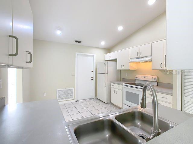 Image No.7-4 Bed Property for sale