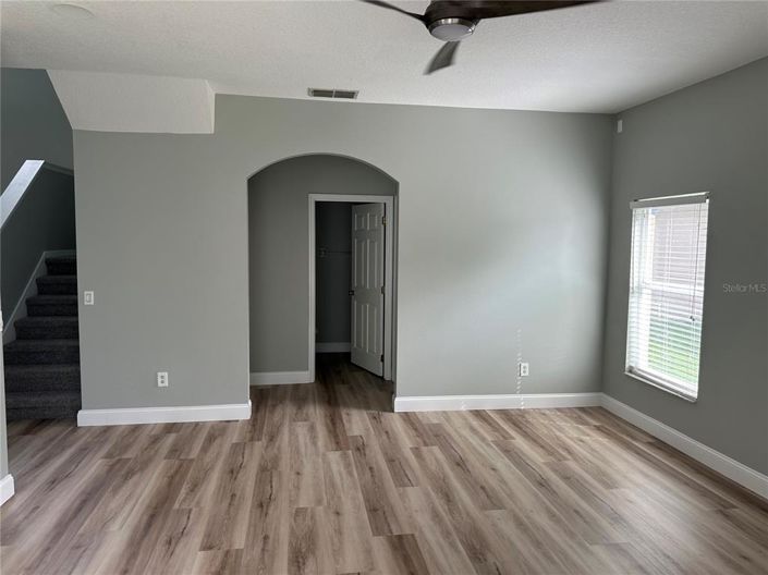 Image No.19-4 Bed Property for sale