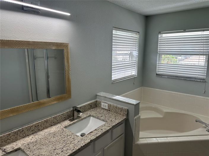 Image No.49-4 Bed Property for sale