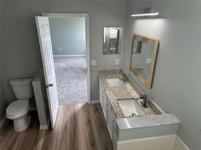 Image No.50-4 Bed Property for sale