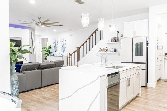 Image No.3-3 Bed Property for sale