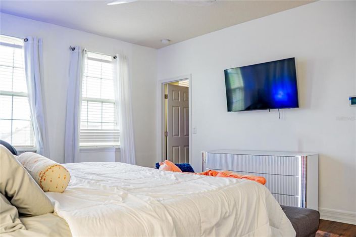 Image No.39-3 Bed Property for sale