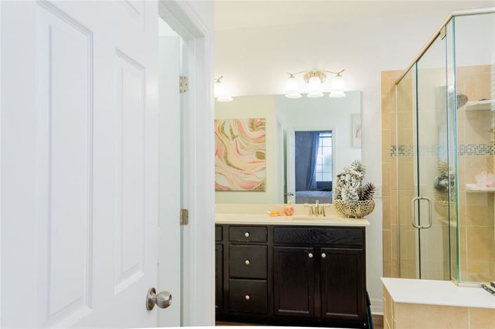 Image No.40-3 Bed Property for sale