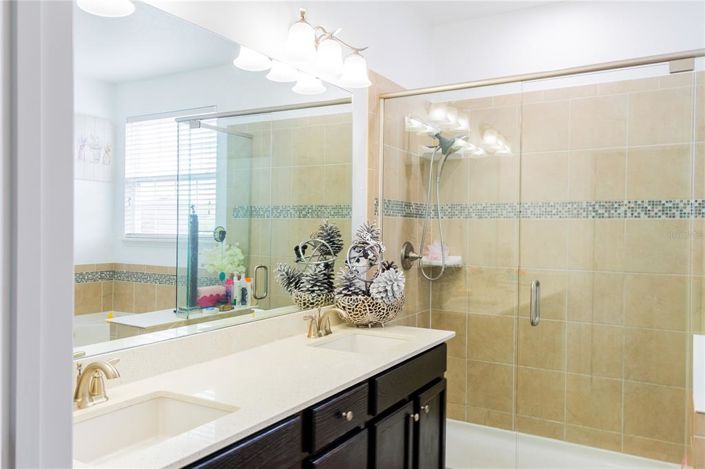 Image No.41-3 Bed Property for sale