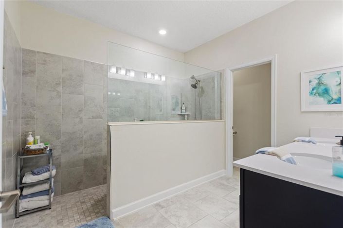 Image No.18-4 Bed Property for sale