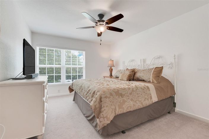 Image No.25-2 Bed Property for sale