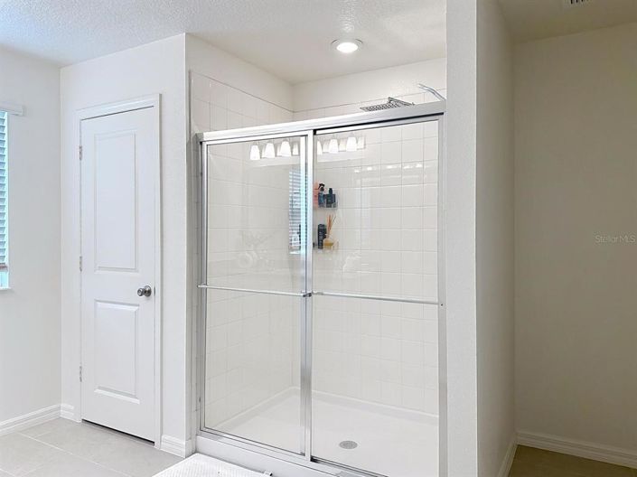 Image No.23-5 Bed Property for sale