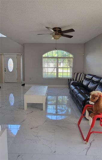 Image No.3-4 Bed Property for sale