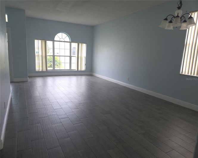 Image No.2-Propriété de 4 chambres à vendre à Kissimmee
