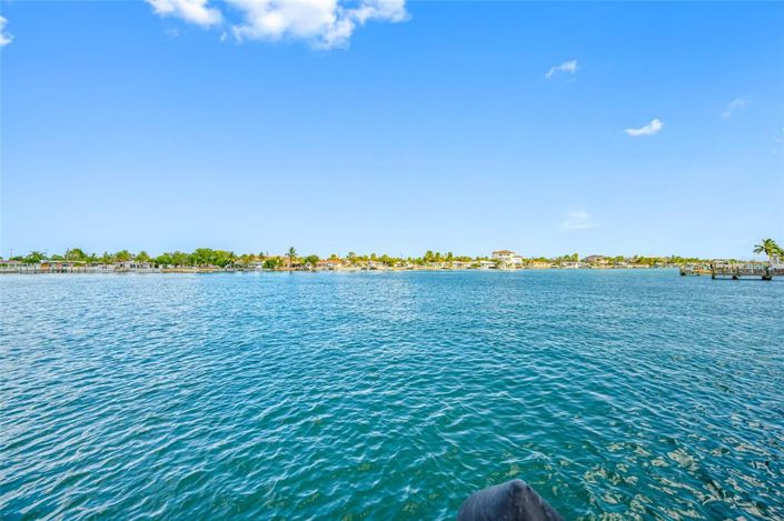 Image No.4-4 Bed Townhouse for sale