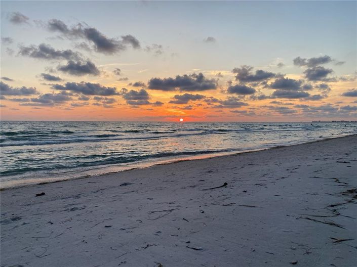 Image No.41-4 Bed Townhouse for sale