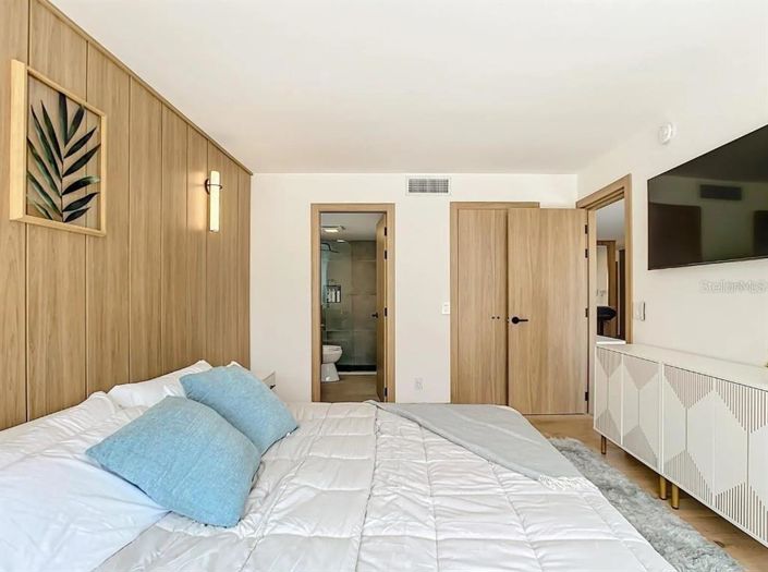 Image No.15-2 Bed Property for sale