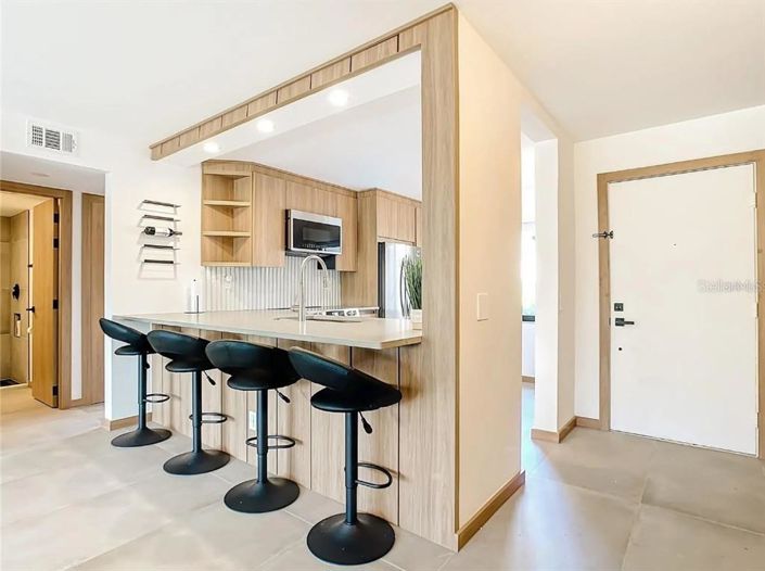 Image No.2-2 Bed Property for sale