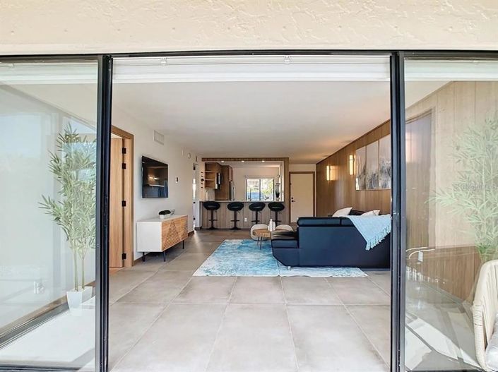 Image No.27-2 Bed Property for sale