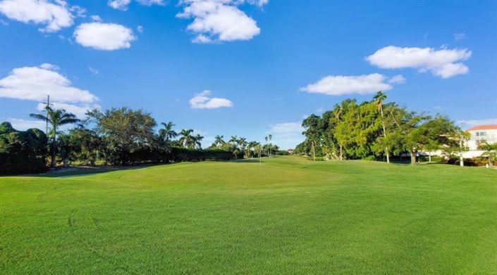 Image No.30-2 Bed Property for sale