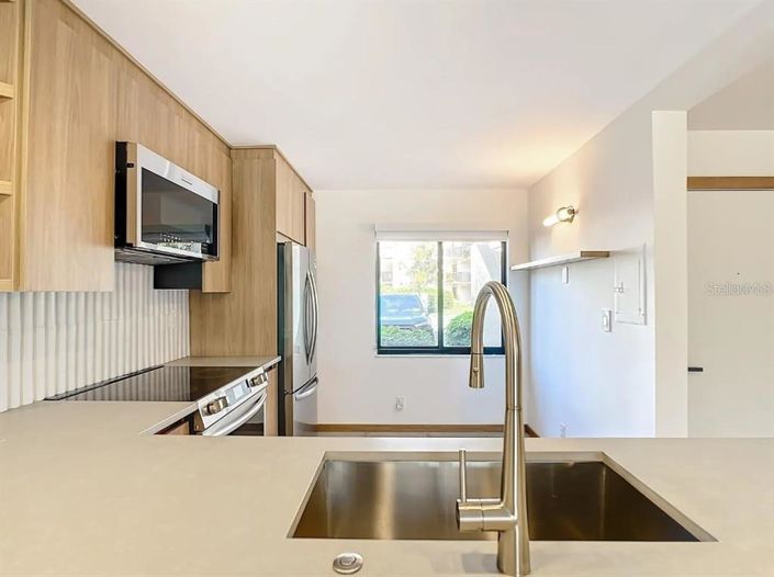 Image No.8-2 Bed Property for sale