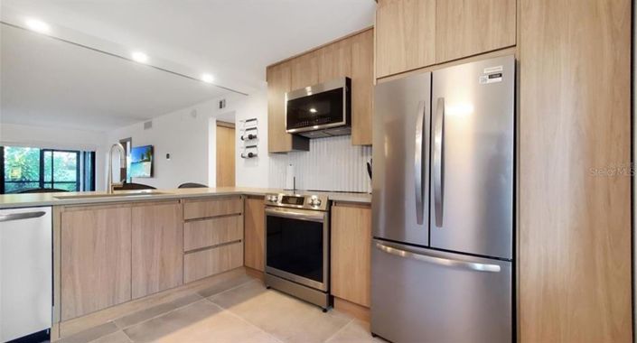 Image No.9-2 Bed Property for sale