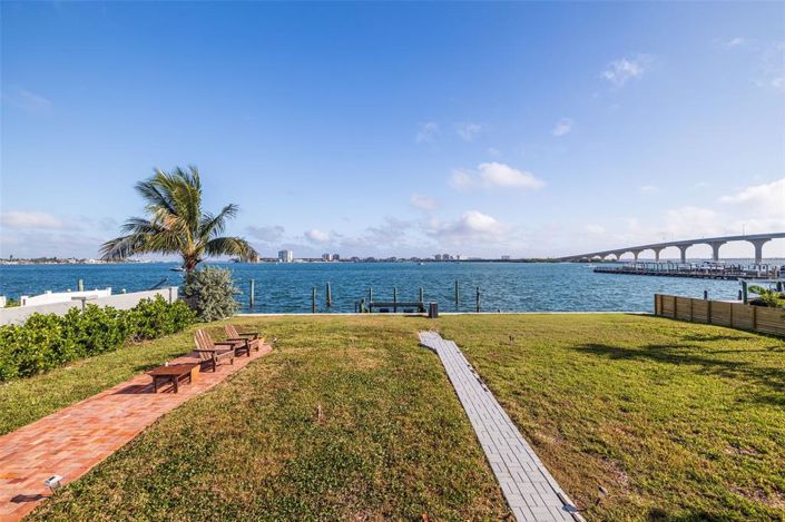 Image No.11-2 Bed Property for sale