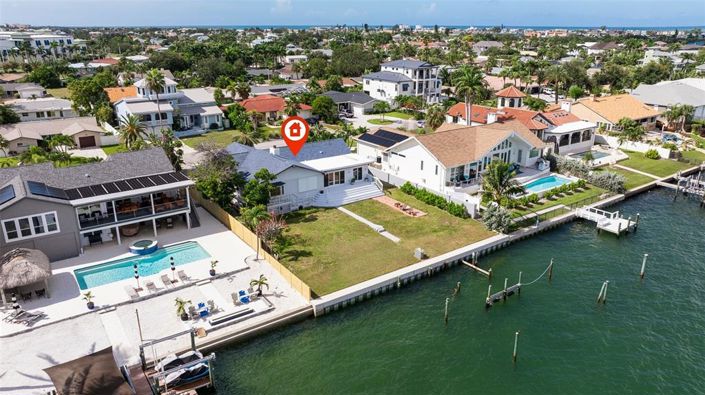 Image No.13-2 Bed Property for sale