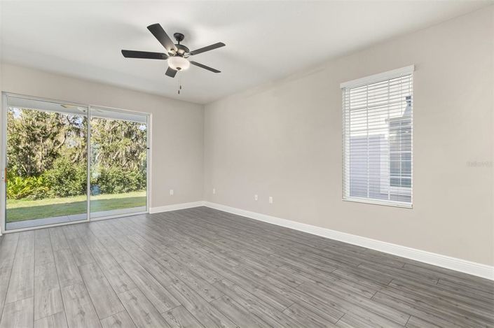 Image No.3-6 Bed Property for sale