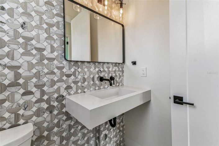 Image No.27-4 Bed Property for sale