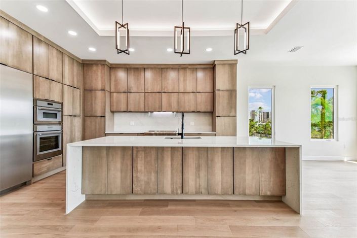 Image No.33-4 Bed Property for sale