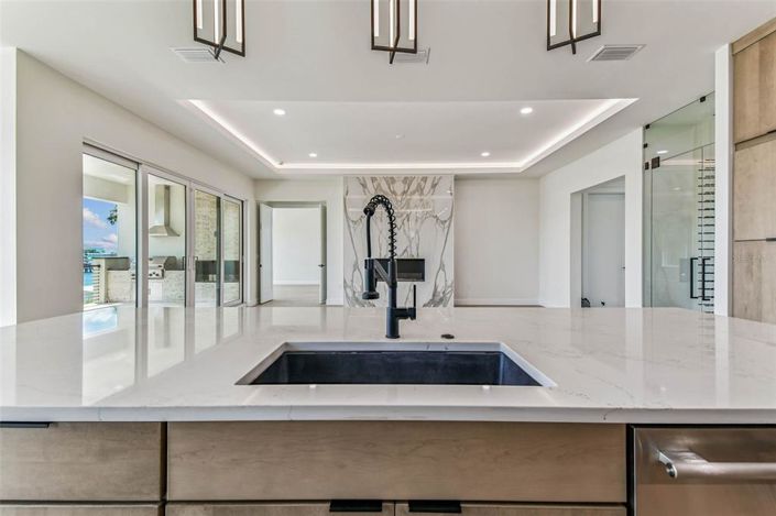 Image No.38-4 Bed Property for sale