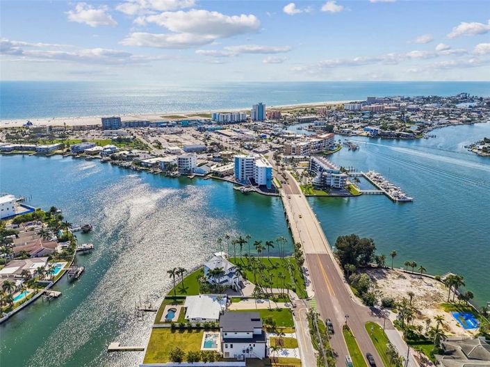 Image No.5-4 Bed Property for sale