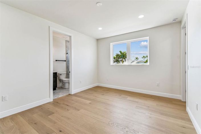 Image No.75-4 Bed Property for sale