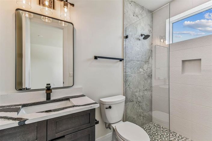 Image No.76-4 Bed Property for sale