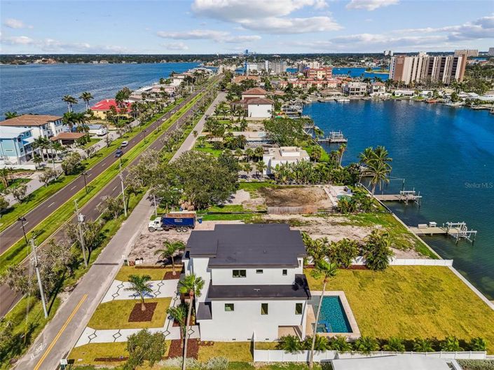 Image No.84-4 Bed Property for sale