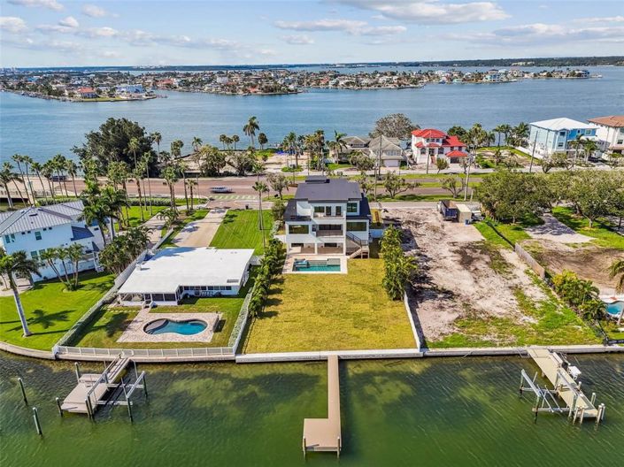 Image No.86-4 Bed Property for sale