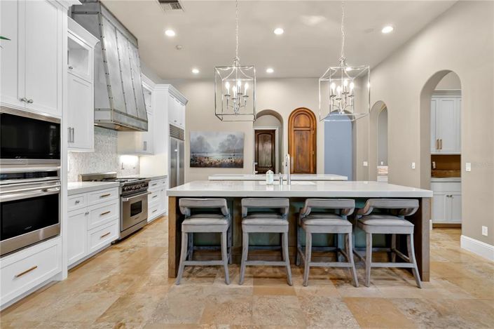 Image No.13-3 Bed Property for sale