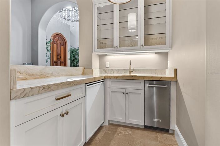 Image No.14-3 Bed Property for sale